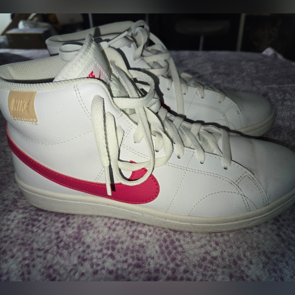 Nike White and Pink High-Tops Size 11